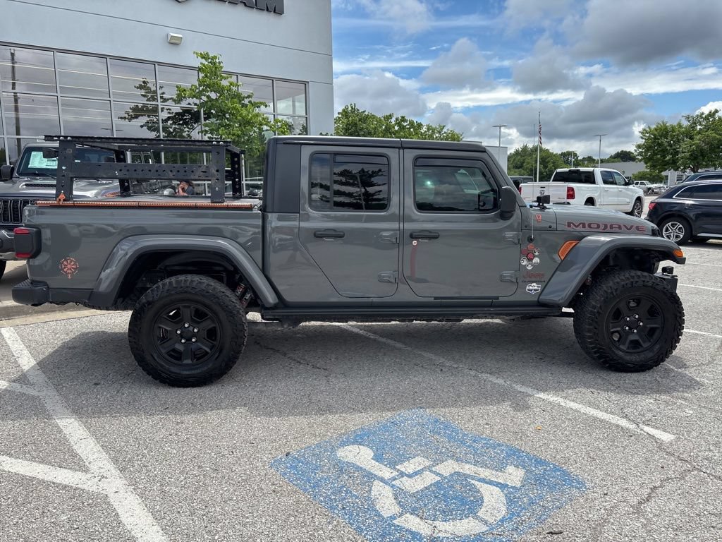 Used 2020 Jeep Gladiator Mojave AWD/4WD image 31