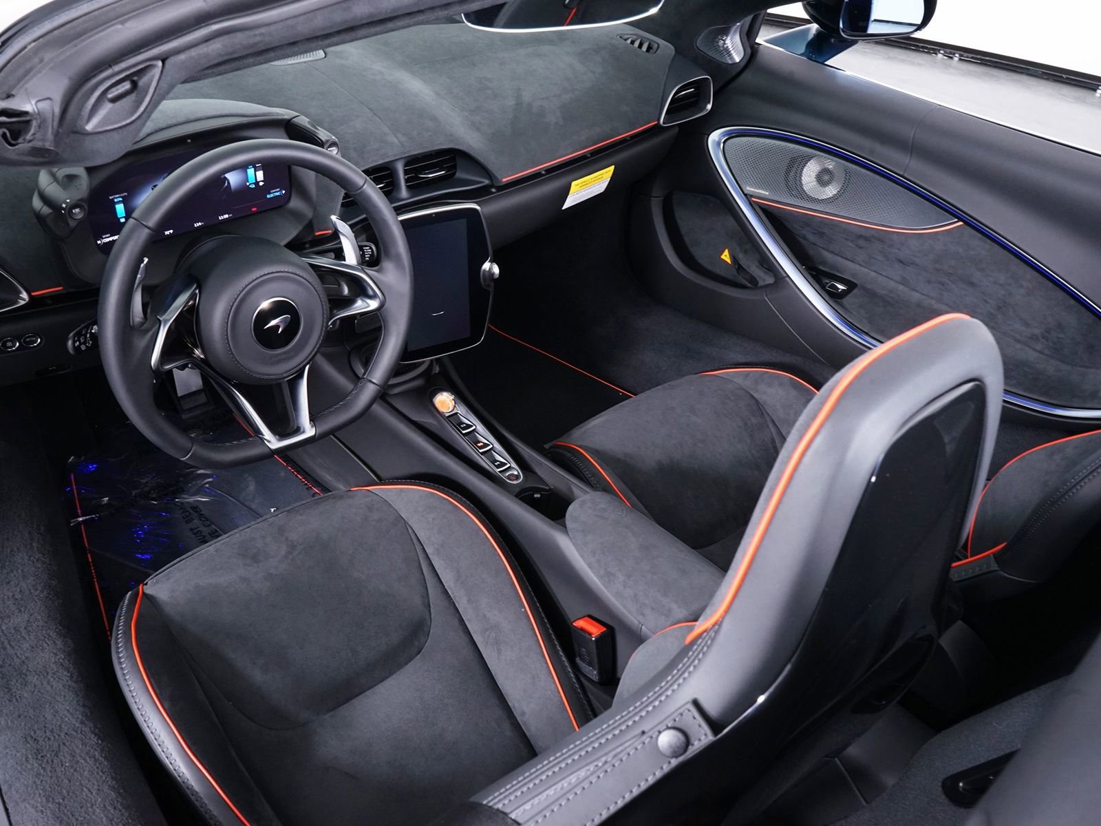 New 2026 McLaren Artura Spider image 32