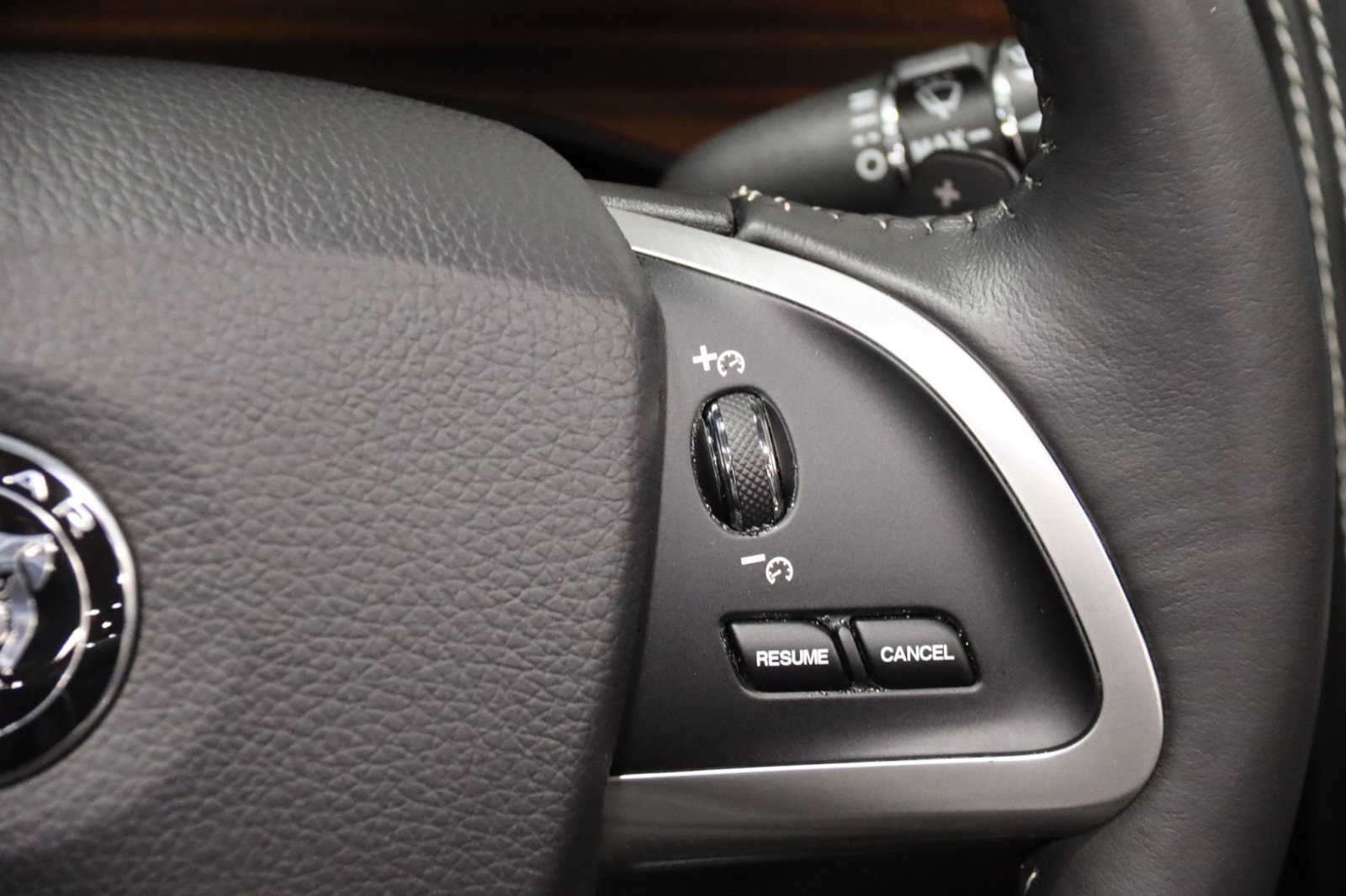 Used 2014 Jaguar XK 2dr Convertible image 51