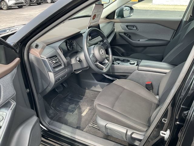 Used 2023 Nissan Rogue S image 8