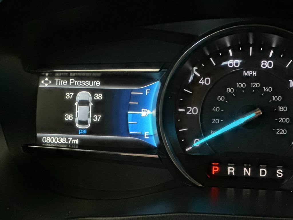 Used 2018 Ford Explorer XLT w/ Equipment Group 202A FWD image 28