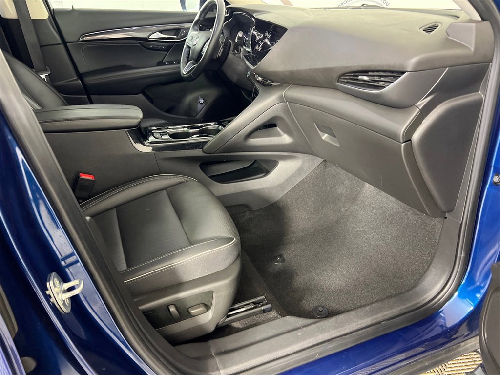 Used 2023 Buick Envision Essence image 13