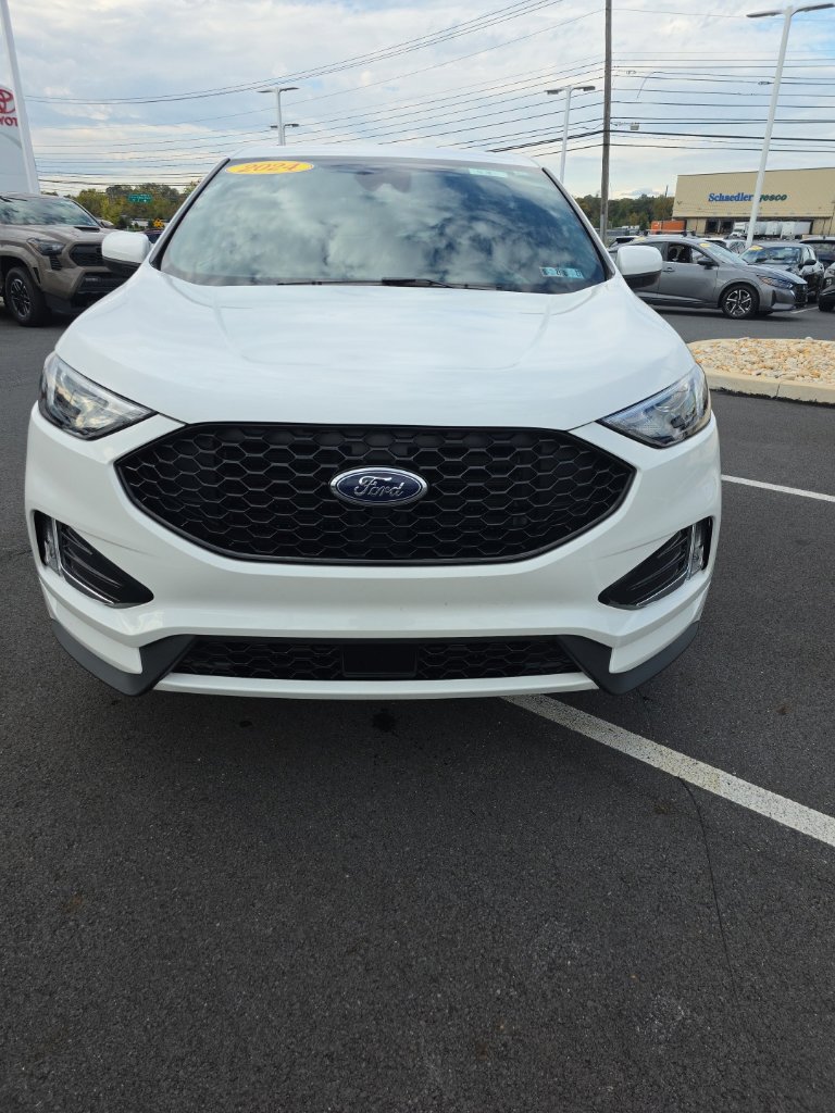 Used 2024 Ford Edge ST-Line w/ Class II Trailer Tow Package