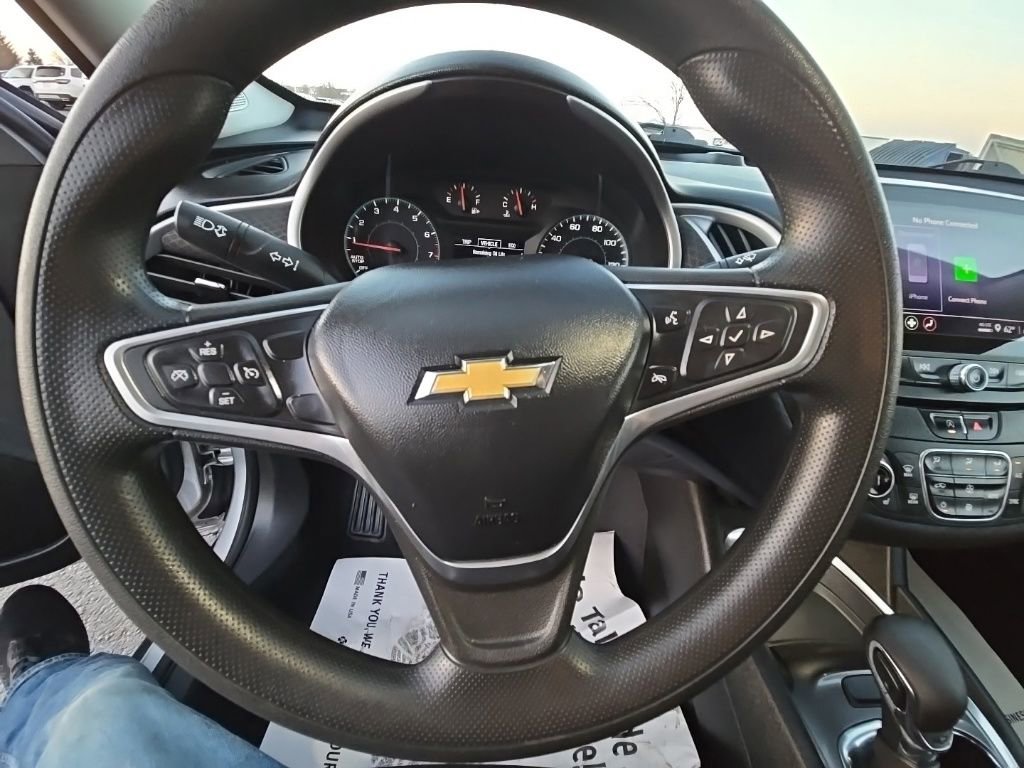 Used 2022 Chevrolet Malibu LT image 14
