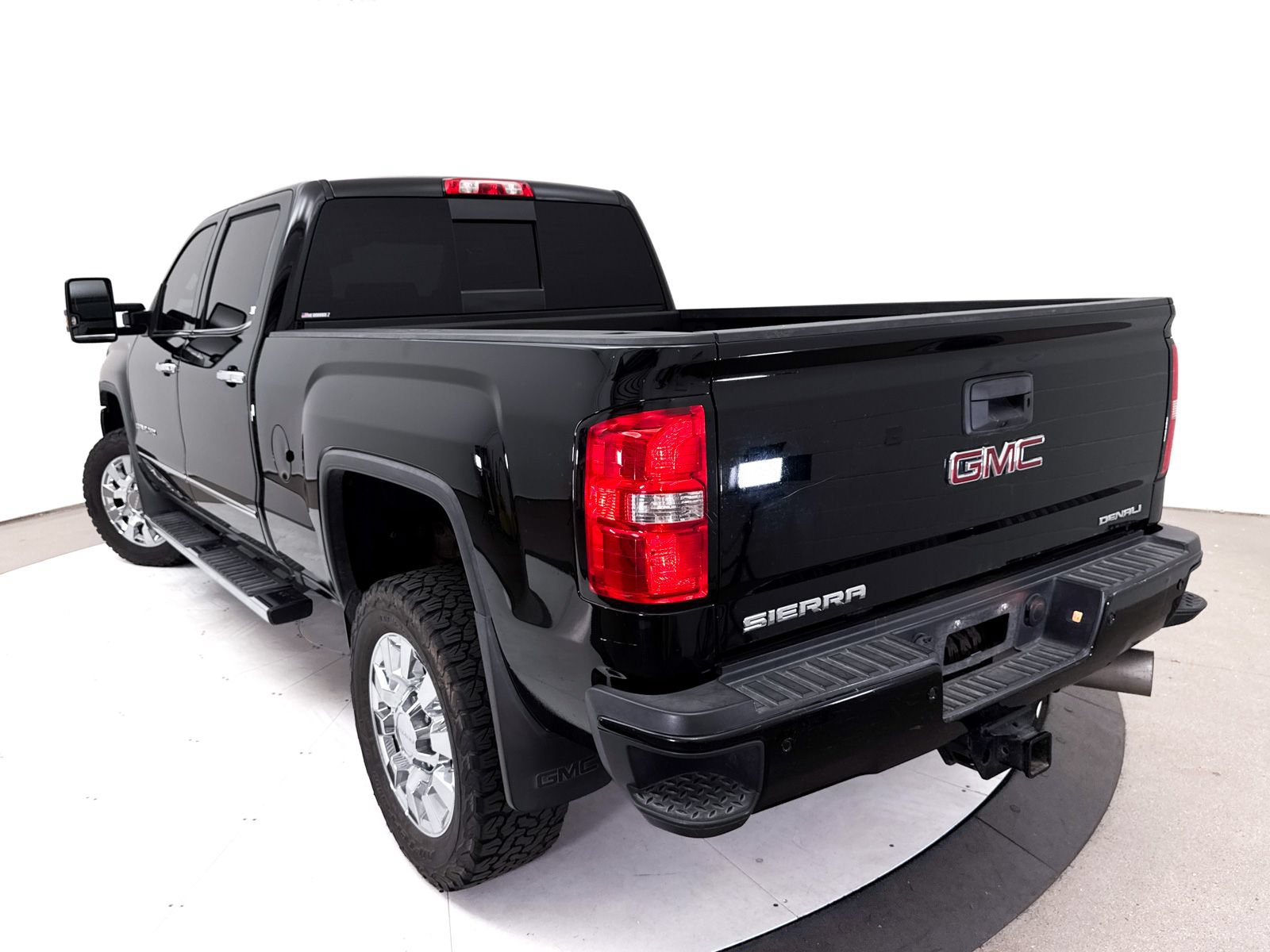 Used 2019 GMC Sierra 2500 Denali AWD/4WD image 7