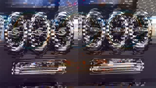 Certified 2025 Mercedes-Benz GLB 250 4MATIC image 96