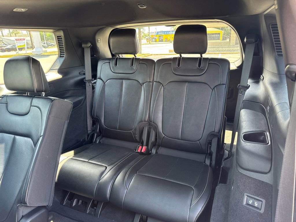 Used 2023 Jeep Grand Cherokee L Overland w/ Advanced Protech Group III RWD image 16