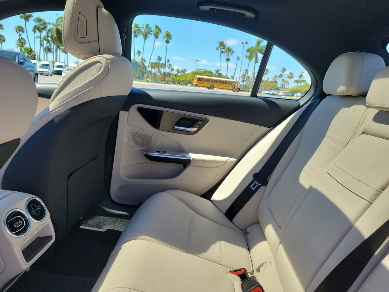 Used 2022 Mercedes-Benz C 300 Sedan image 13