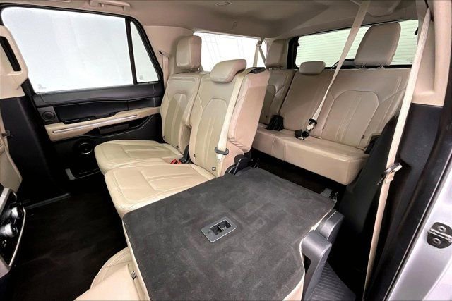 Used 2022 Ford Expedition Max Limited image 19
