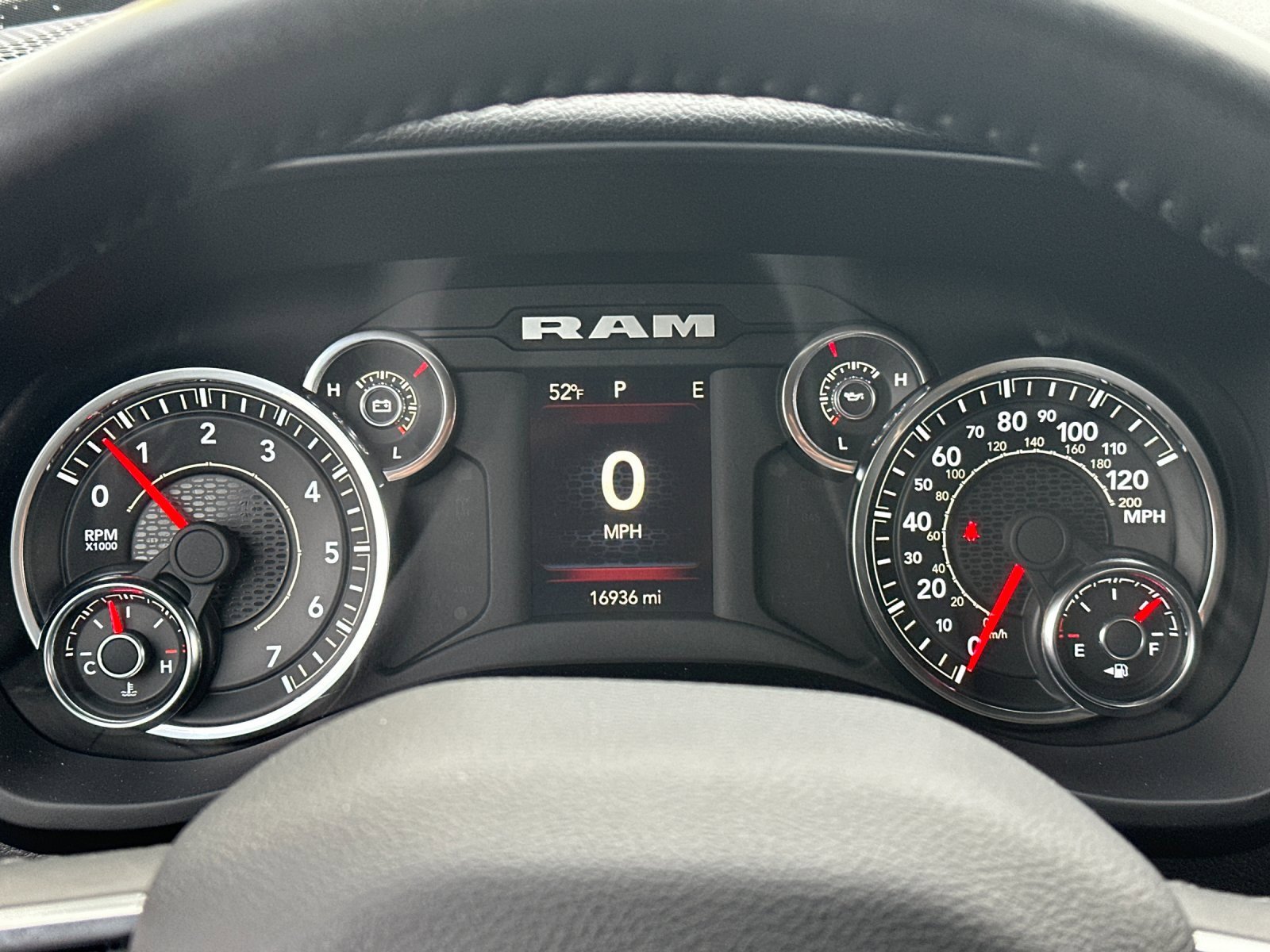 Used 2024 RAM 2500 Big Horn w/ Bed Utility Group image 23