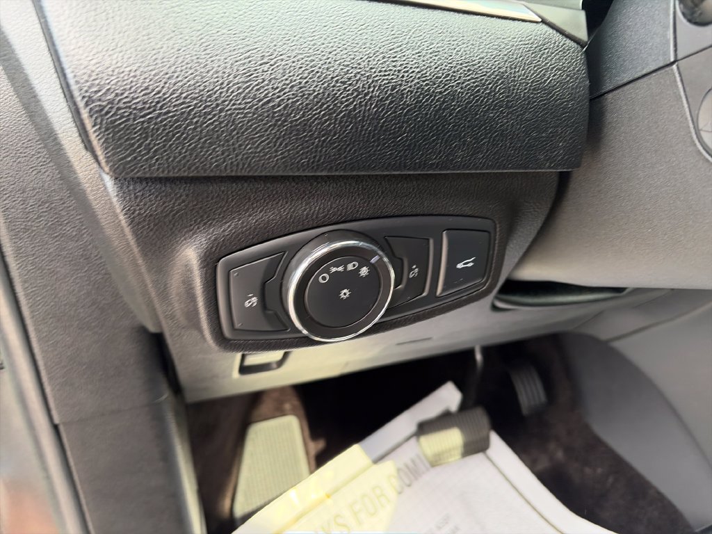 Used 2019 Lincoln MKC Select w/ Select Plus Package FWD image 17