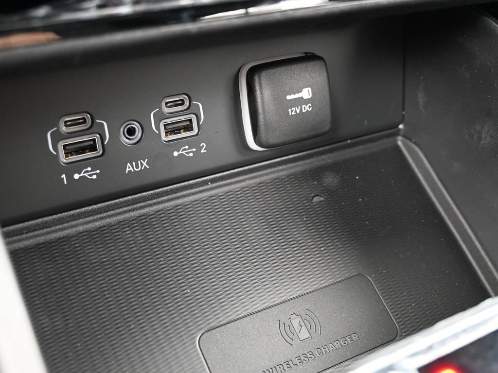 New 2025 Jeep Grand Cherokee Altitude AWD/4WD image 23