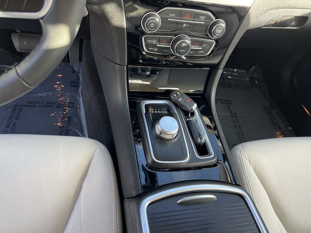 Certified 2023 Chrysler 300 Touring image 19