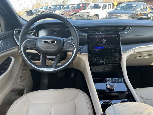 Certified 2023 Jeep Grand Cherokee L Limited w/ Trailer Tow Group (B) image 23