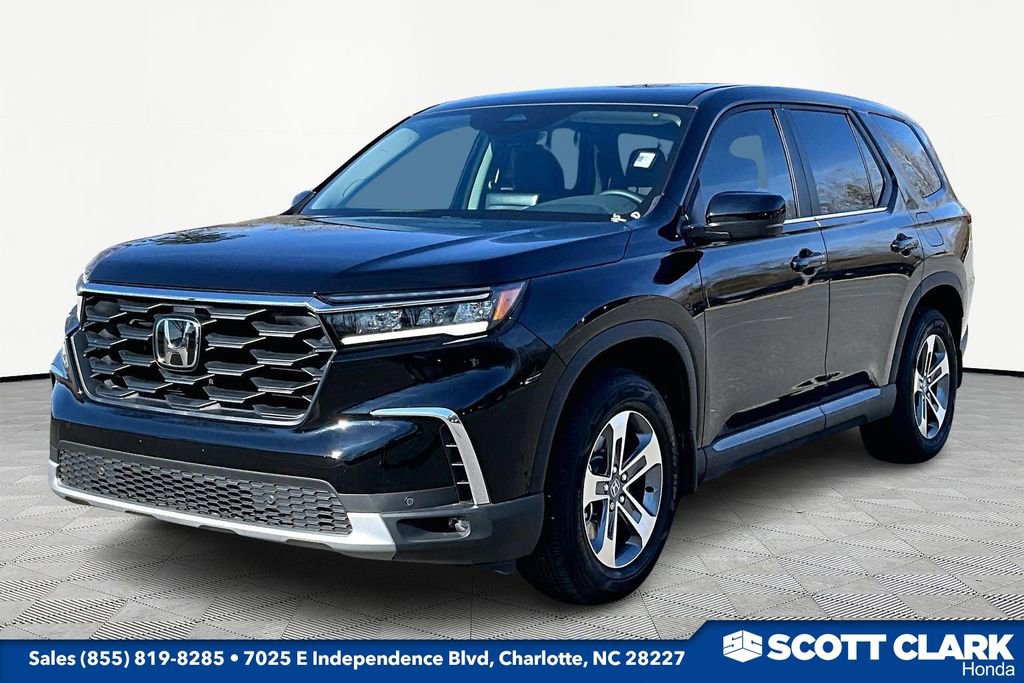 Used 2025 Honda Pilot EX-L image 3