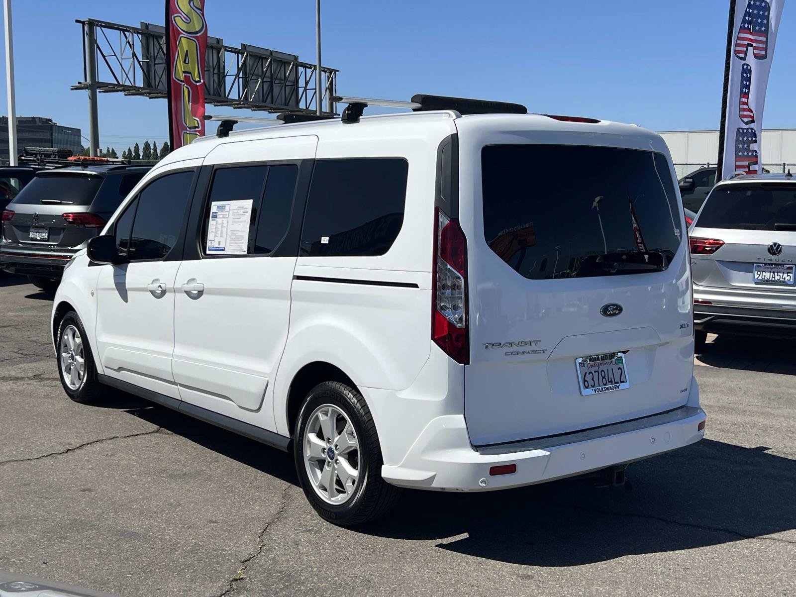 Used 2017 Ford Transit Connect XLT FWD image 3
