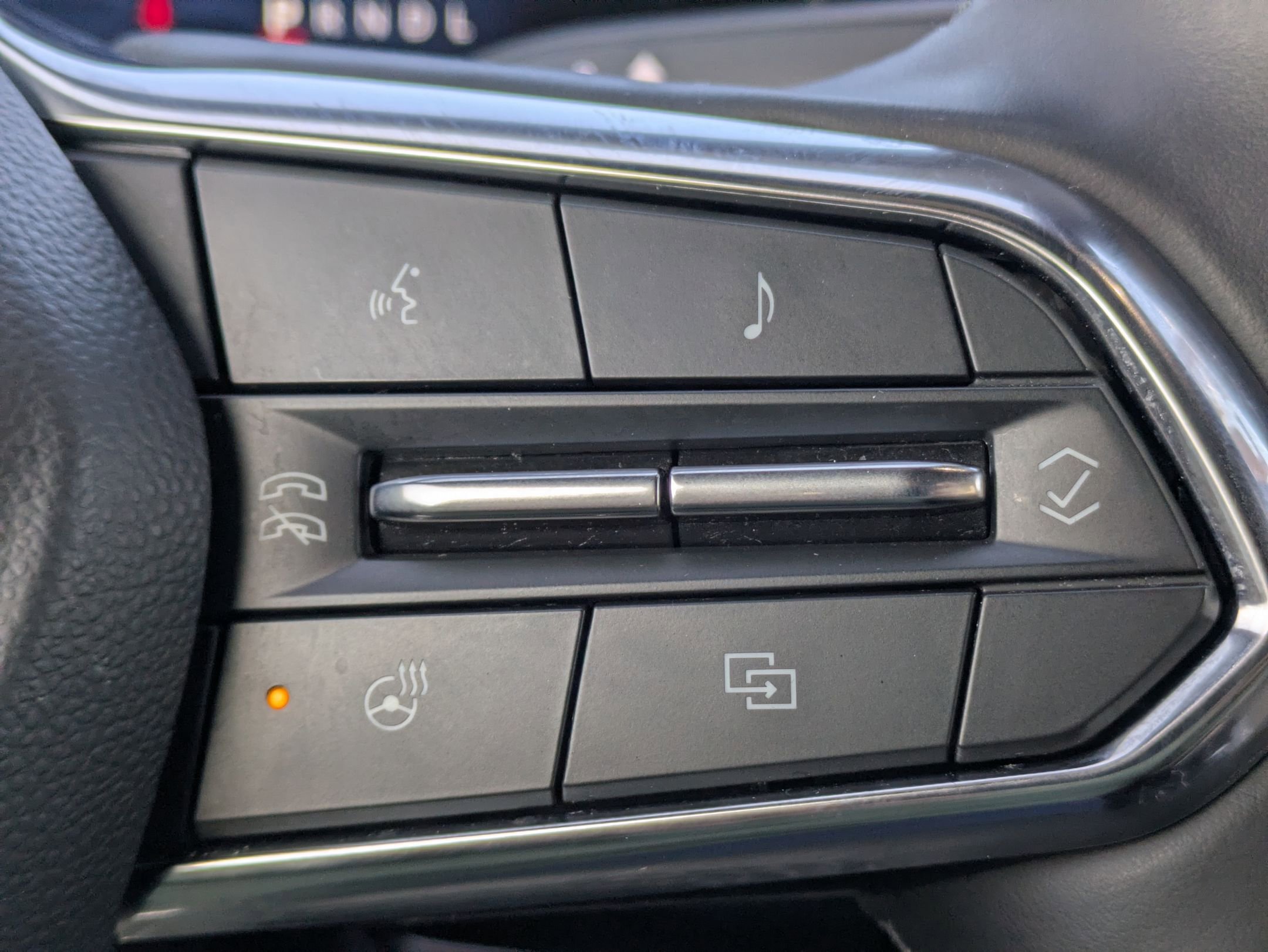 Used 2025 Chevrolet Equinox ACTIV w/ Safety and Technology Package image 13