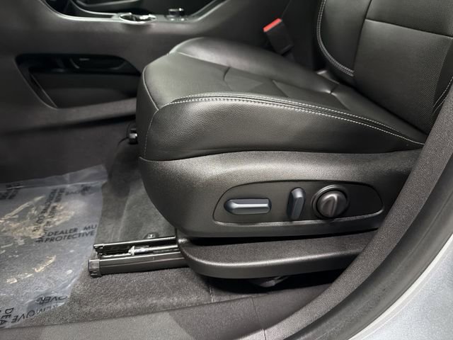 Certified 2024 GMC Terrain SLT w/ Infotainment Package II image 22