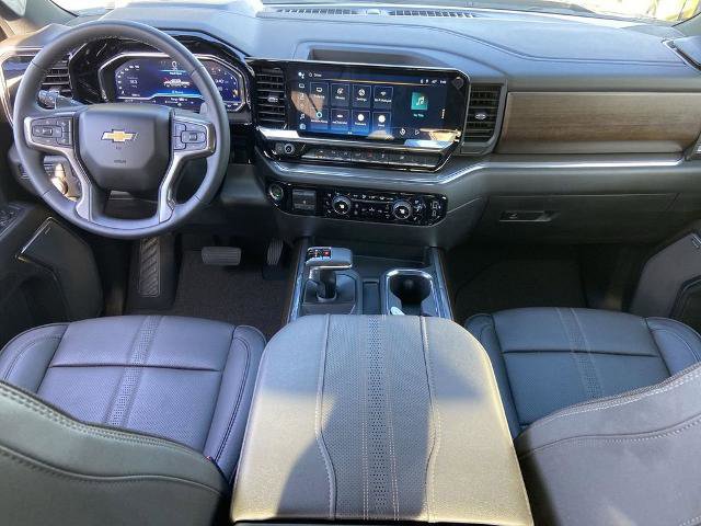 Certified 2024 Chevrolet Silverado 1500 High Country w/ Technology Package image 15