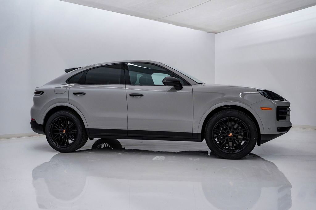 New 2026 Porsche Cayenne Coupe image 9