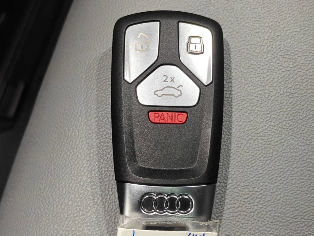 Used 2022 Audi Q5 2.0T Premium Plus w/ Premium Plus Package AWD/4WD image 14
