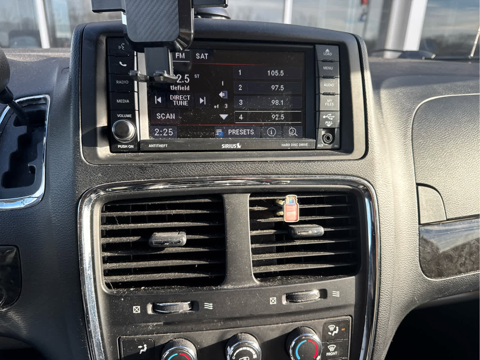 Used 2013 Dodge Grand Caravan SXT w/ Entertainment Group 1 image 9