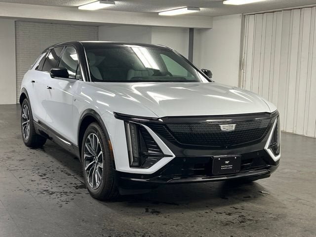 New 2026 Cadillac Lyriq Sport w/ LPO, Floor Liner Package AWD/4WD image 7