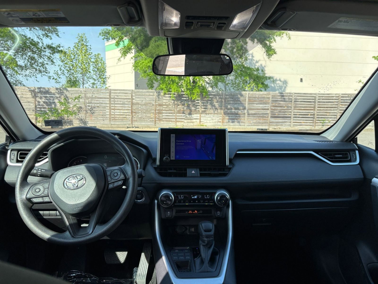 Used 2025 Toyota RAV4 XLE w/ Convenience Package AWD/4WD image 35