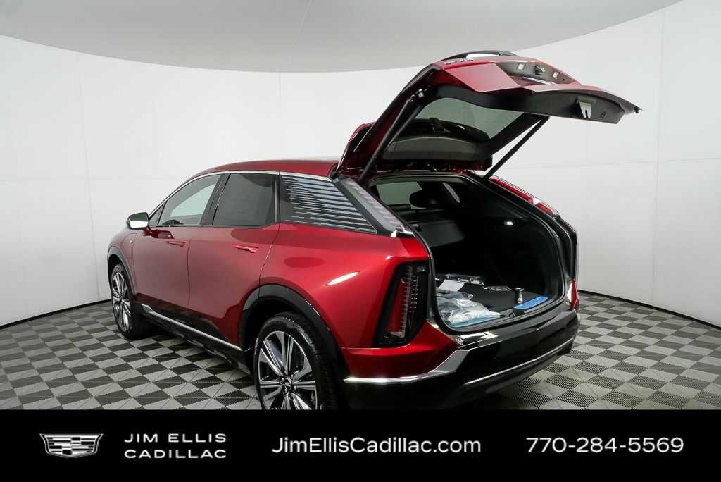 New 2026 Cadillac Optiq Luxury 2 w/ LPO, Floor Liner Package RWD image 33