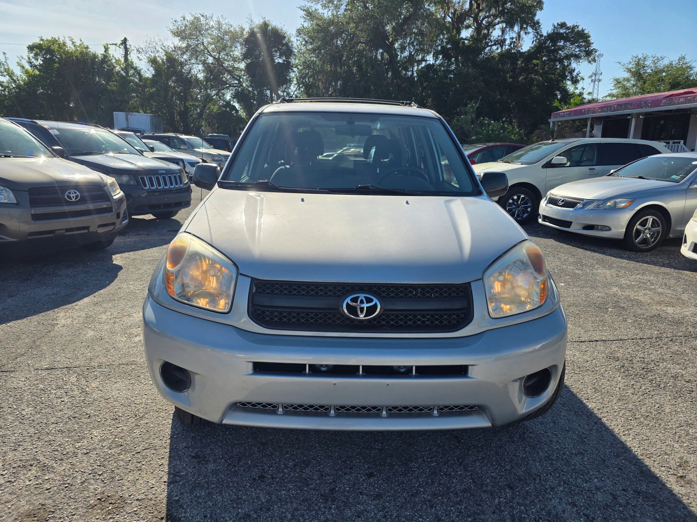 Used 2005 Toyota RAV4 2WD image 2