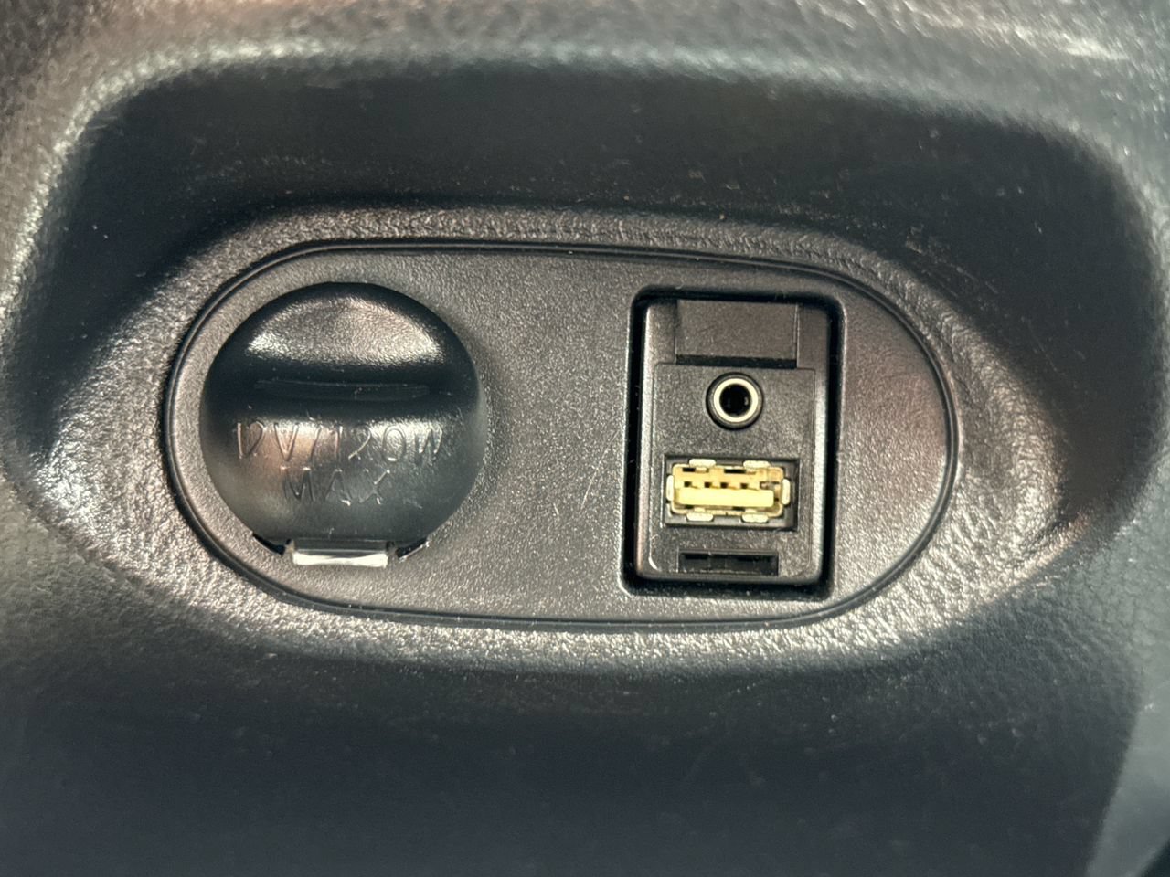 Used 2017 Toyota Yaris L FWD image 19