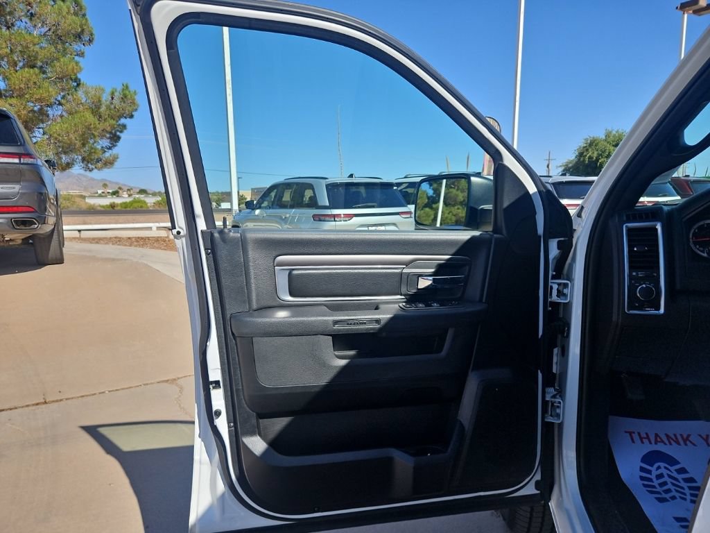 Used 2024 RAM 1500 Classic Warlock RWD image 13