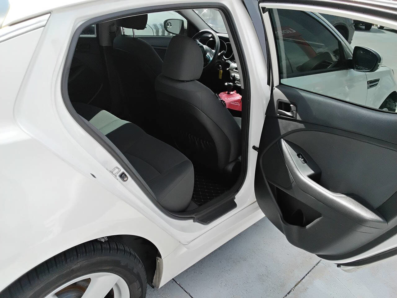 Used 2015 Kia Optima LX w/ LX Convenience Plus Package image 6