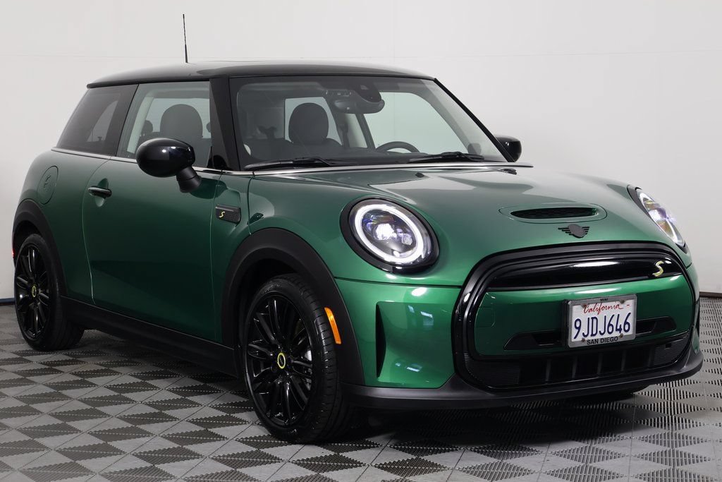 Used 2024 MINI Cooper SE FWD image 3
