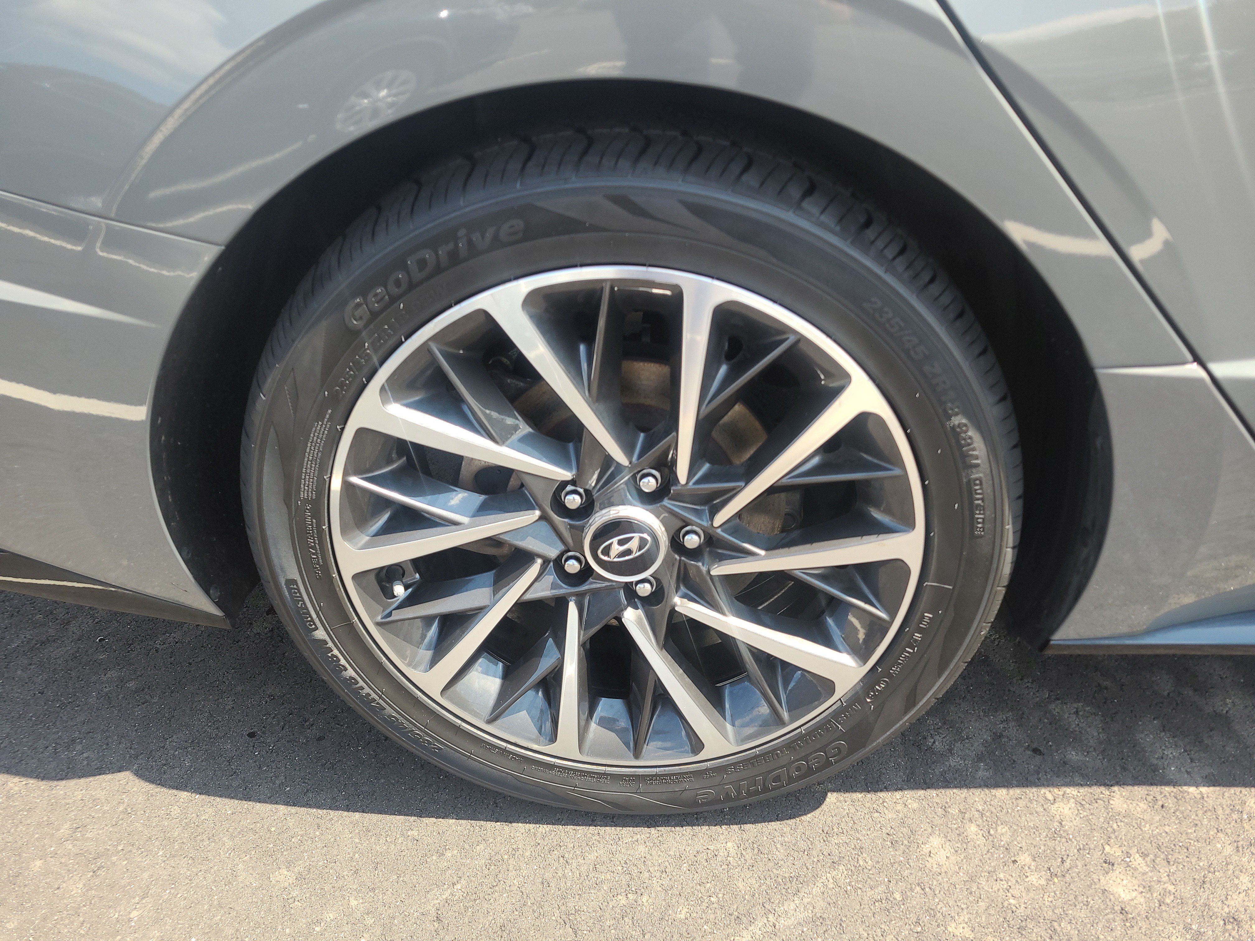 Used 2022 Hyundai Sonata Limited w/ Cargo Package FWD image 11
