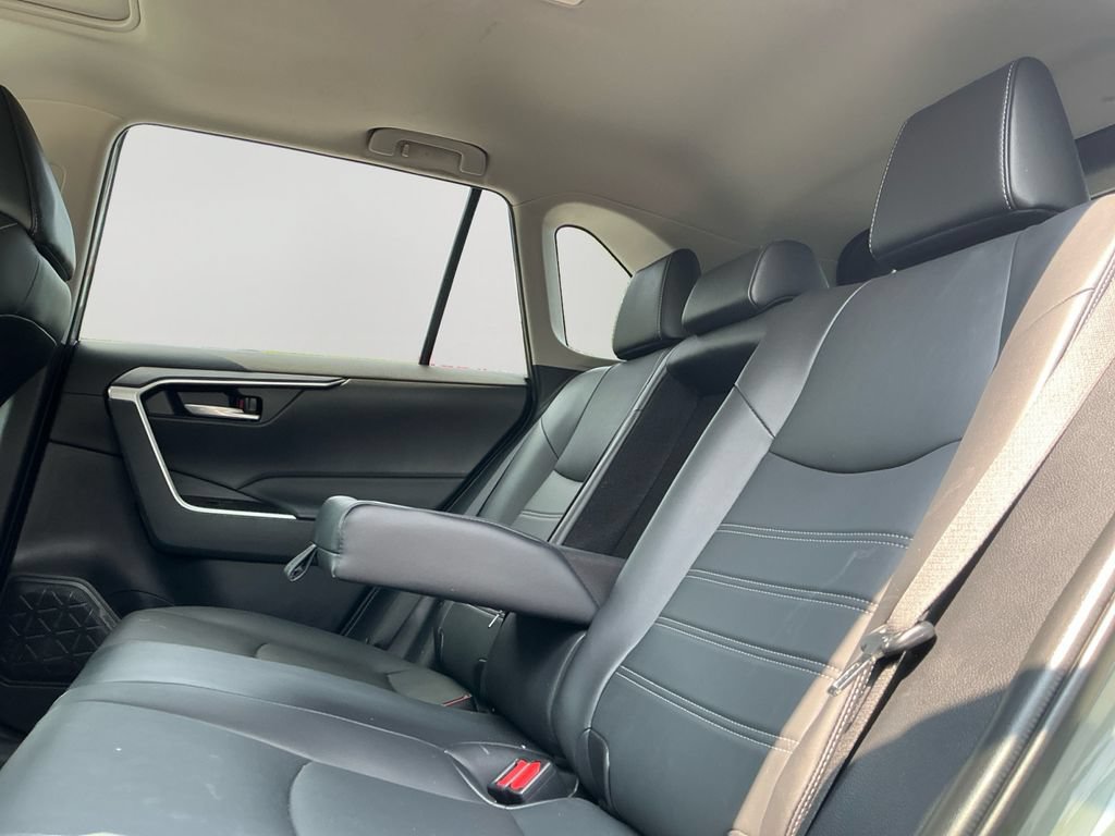 Used 2023 Toyota RAV4 XLE Premium AWD/4WD image 15