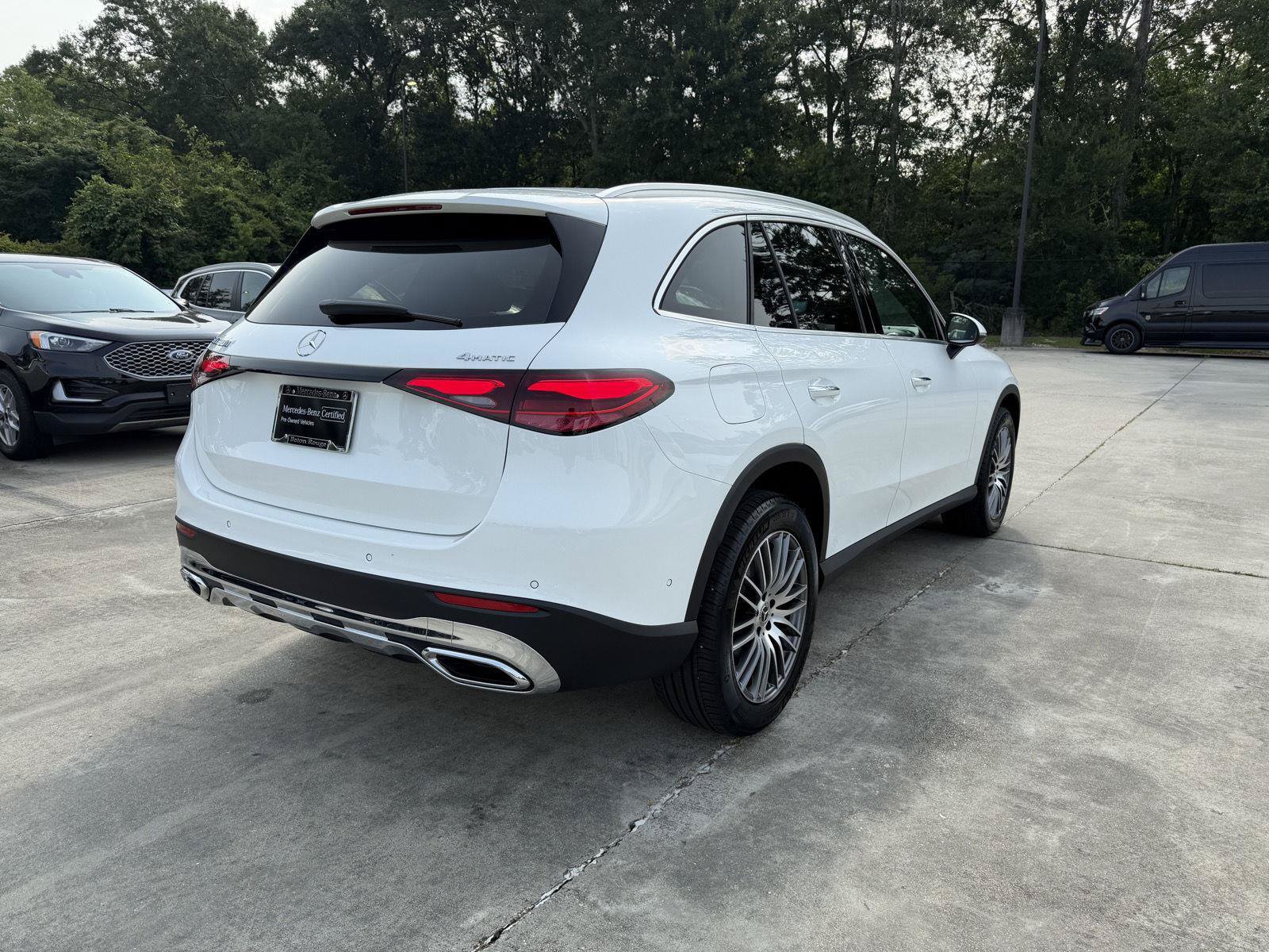 Used 2025 Mercedes-Benz GLC 300 4MATIC image 25