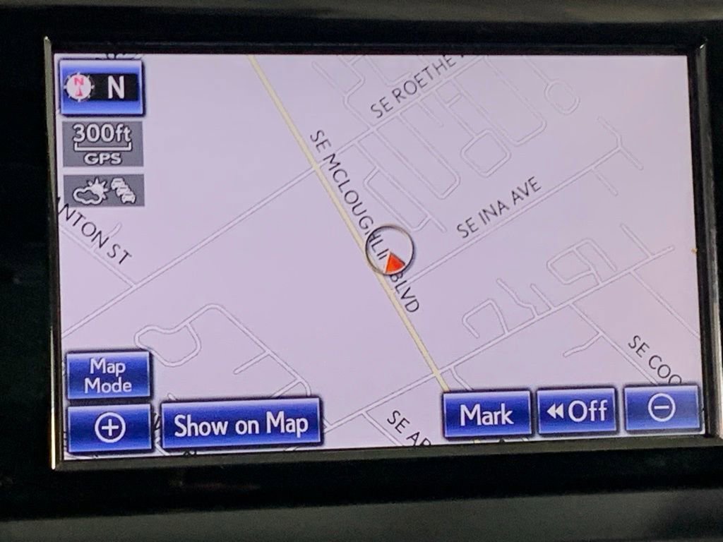 Used 2013 Lexus CT 200h w/ Premium Pkg w/Navigation FWD image 29