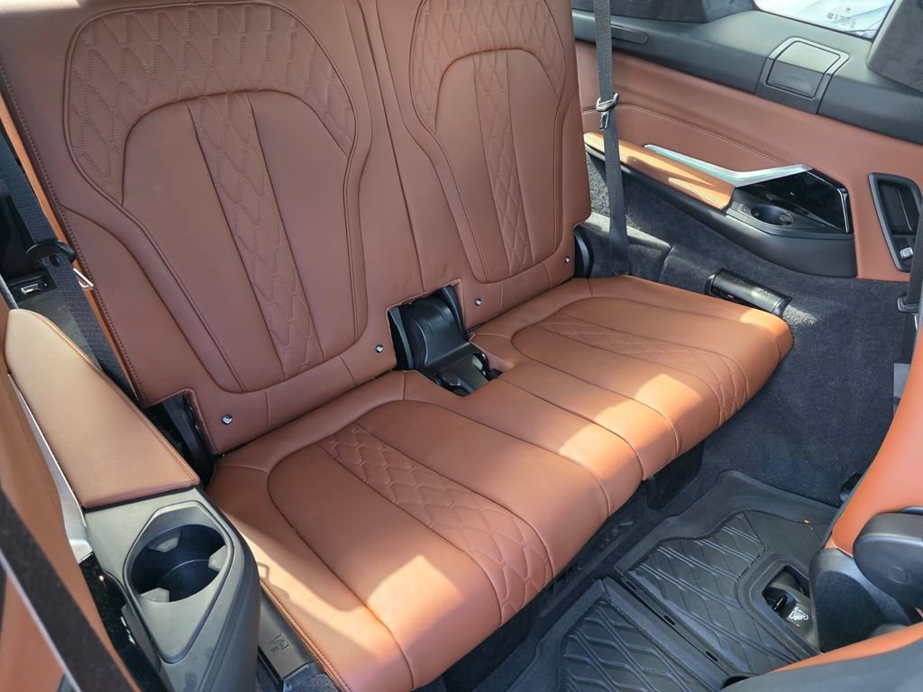 Certified 2025 BMW X7 M60i w/ Climate Comfort Package AWD/4WD image 28