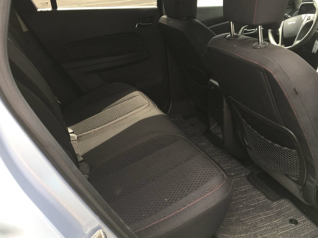 Used 2015 GMC Terrain SLE FWD image 8