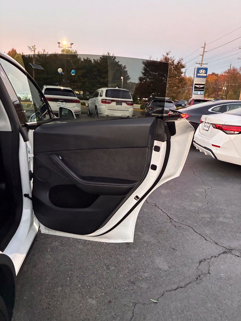 Used 2023 Tesla Model Y Long Range AWD/4WD image 24