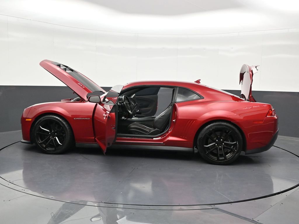 Used 2014 Chevrolet Camaro ZL1 RWD image 32