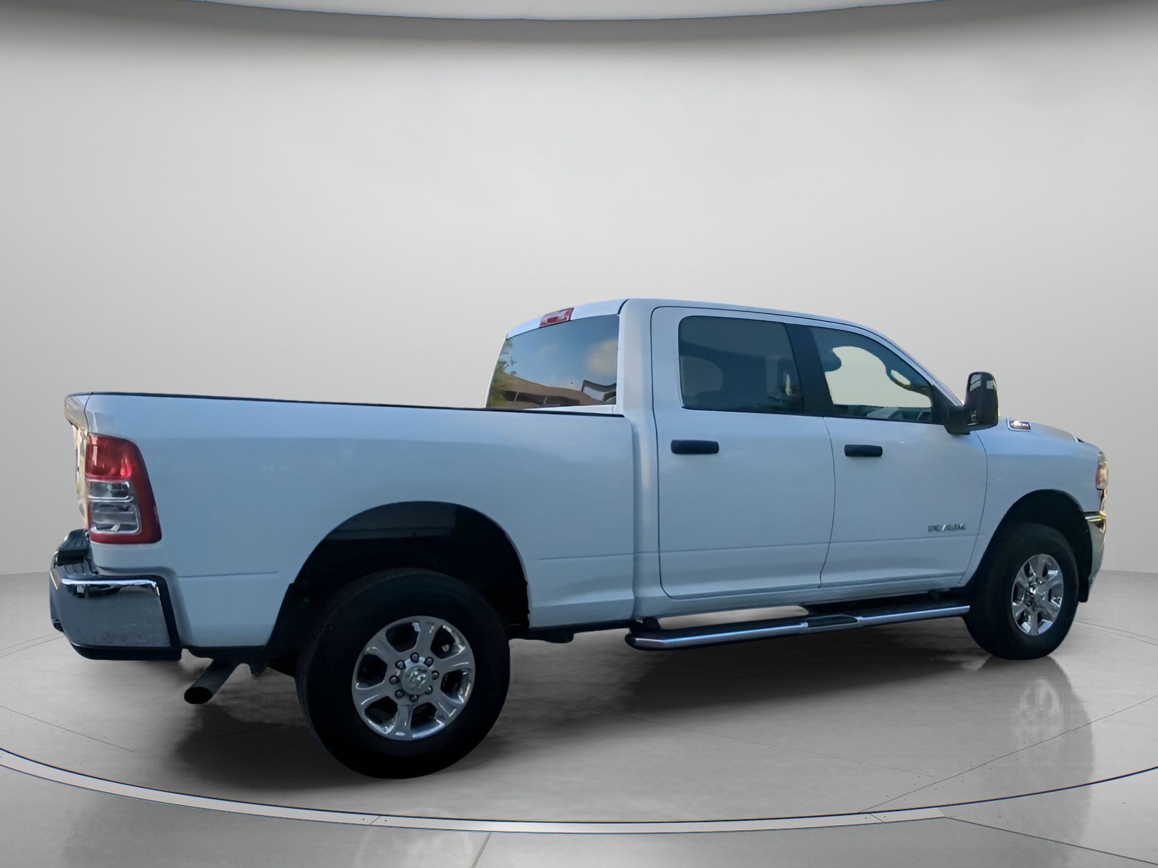 Used 2024 RAM 2500 Big Horn AWD/4WD image 29
