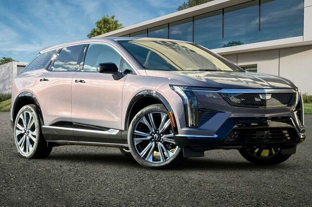 New 2026 Cadillac Optiq Luxury 2
