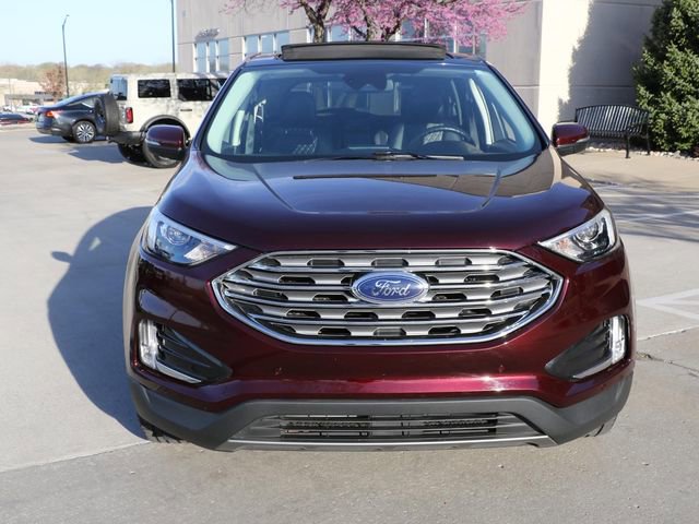 Used 2023 Ford Edge Titanium w/ Class II Trailer Tow Package AWD/4WD image 2