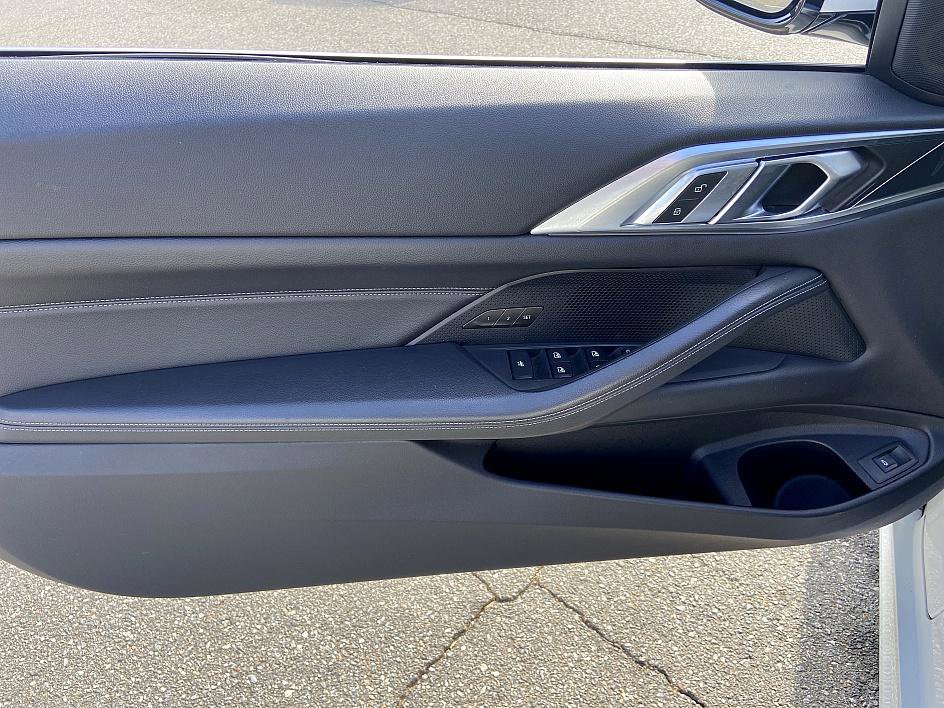 Used 2023 BMW 430i xDrive Convertible image 9