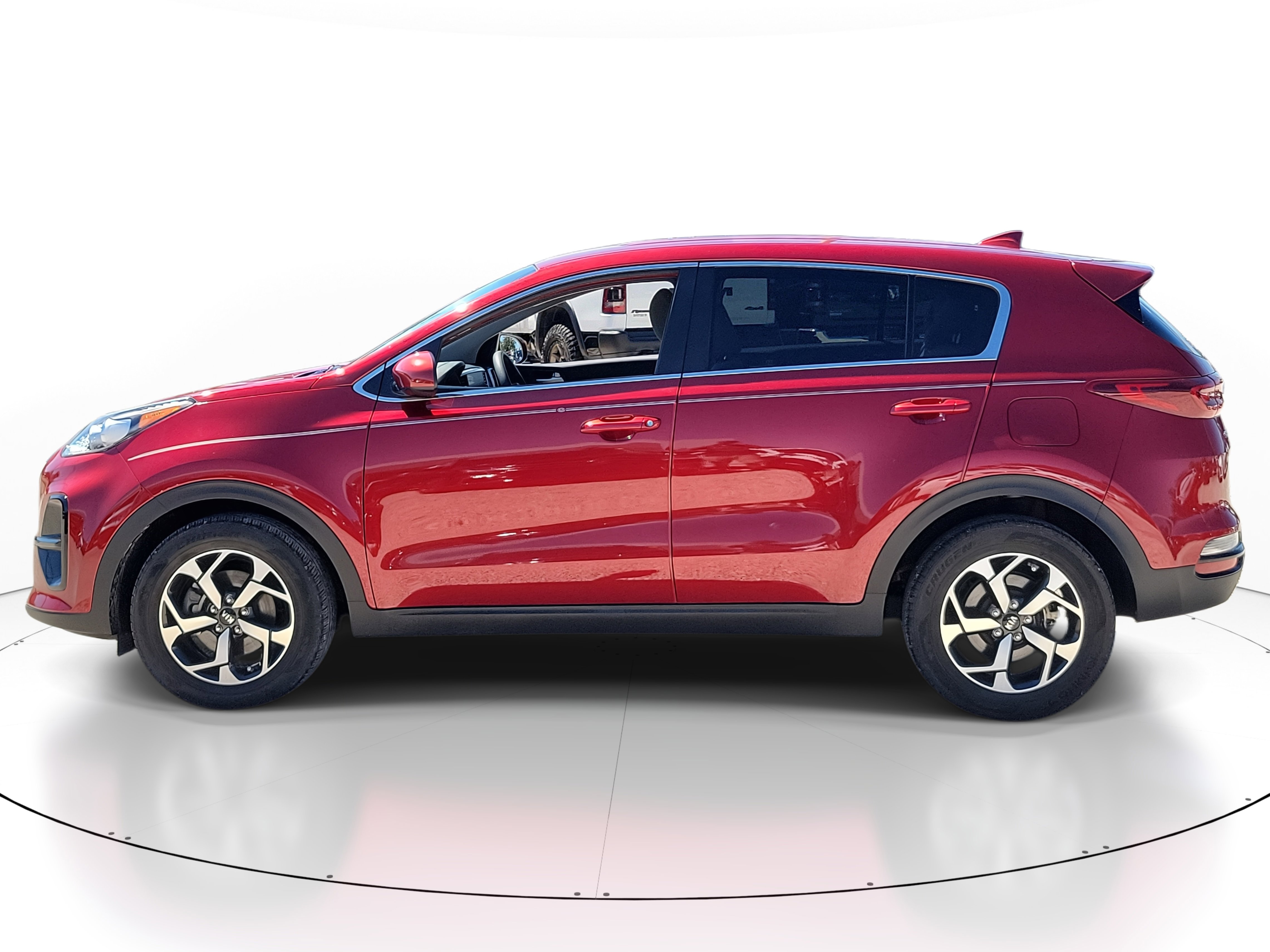 Used 2020 Kia Sportage LX image 3