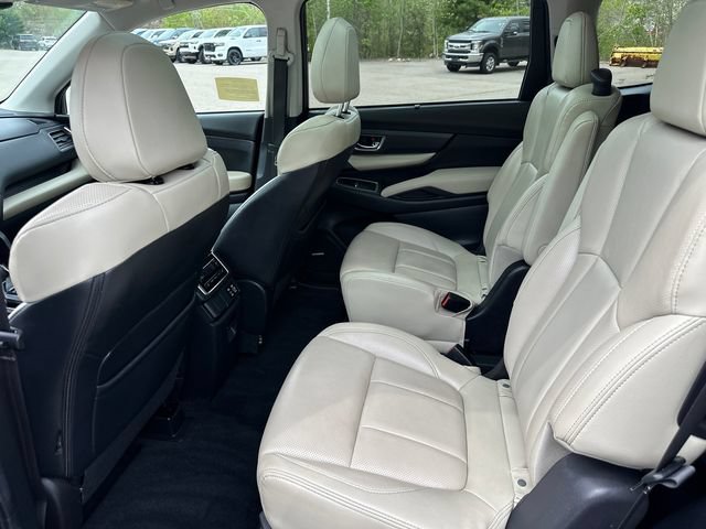 Used 2023 Subaru Ascent Limited w/ Technology Package AWD/4WD image 18