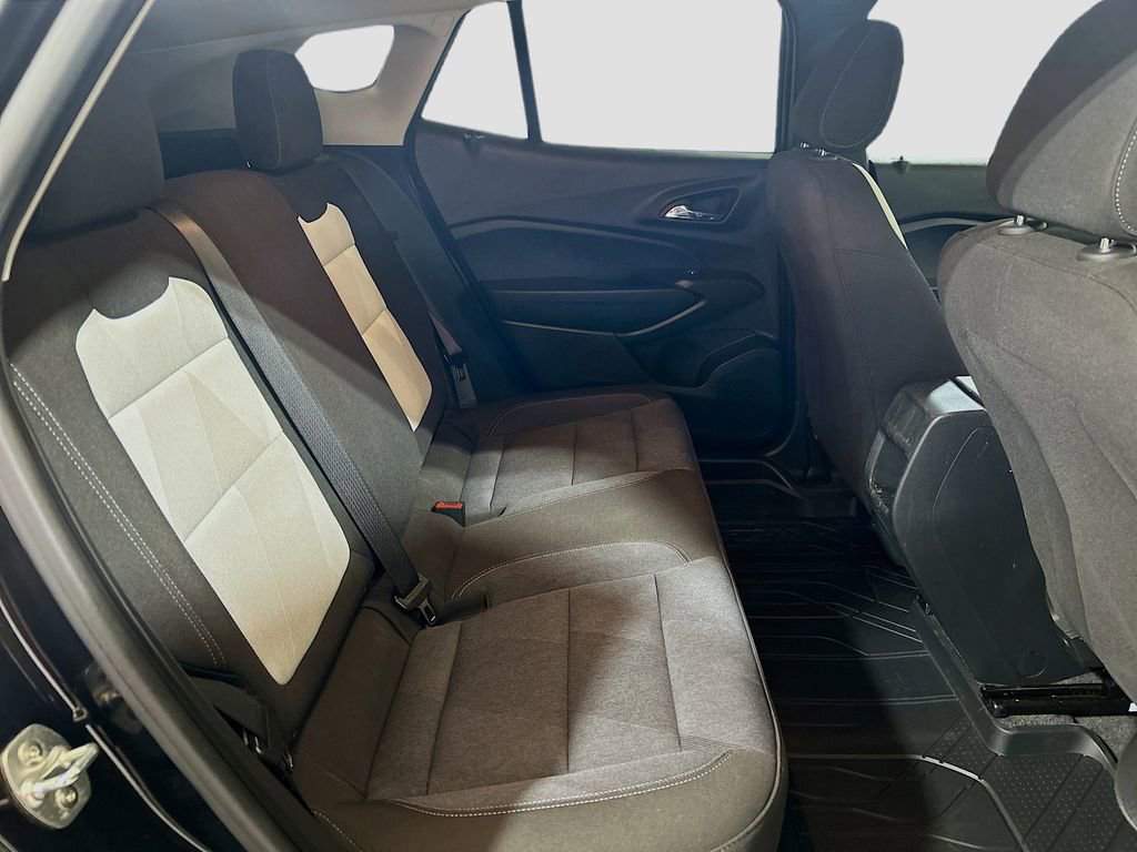 Used 2024 Chevrolet Trax LS w/ LS Convenience Package FWD image 22