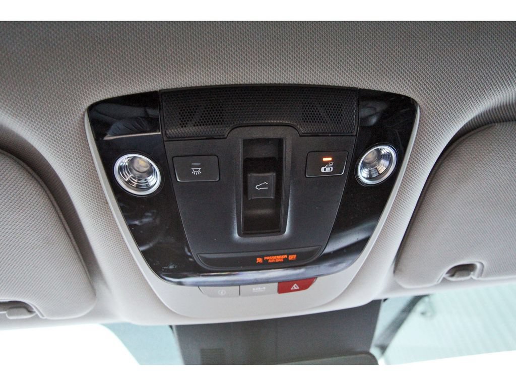 Used 2023 Kia Sorento SX AWD/4WD image 23
